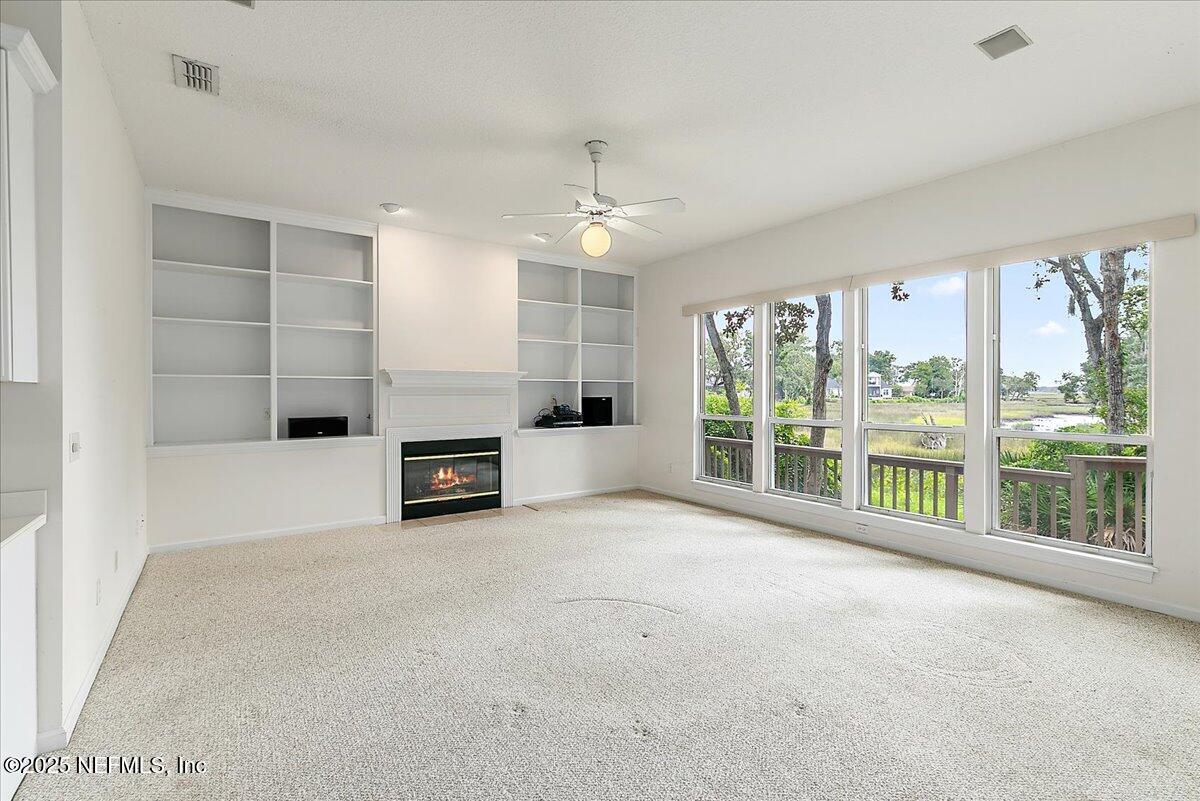699 SHIPWATCH Drive E