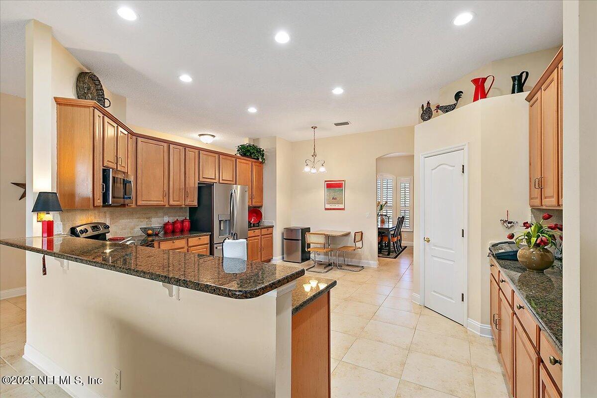 4907 REED ISLAND Trail