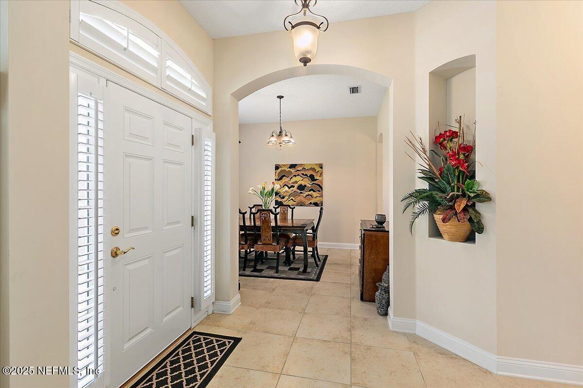 4907 REED ISLAND Trail