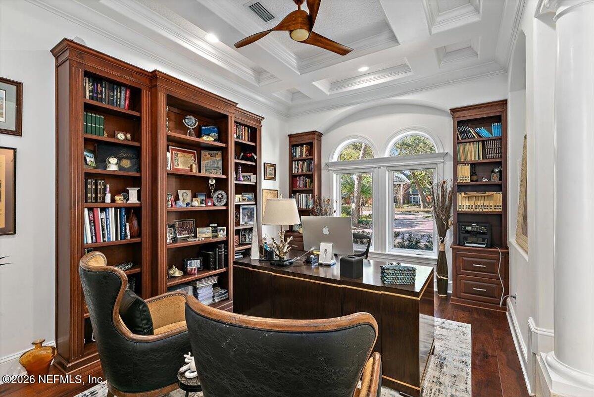 821 QUEENS HARBOR Boulevard