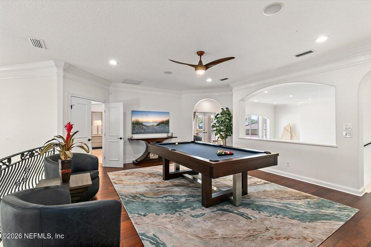 821 QUEENS HARBOR Boulevard