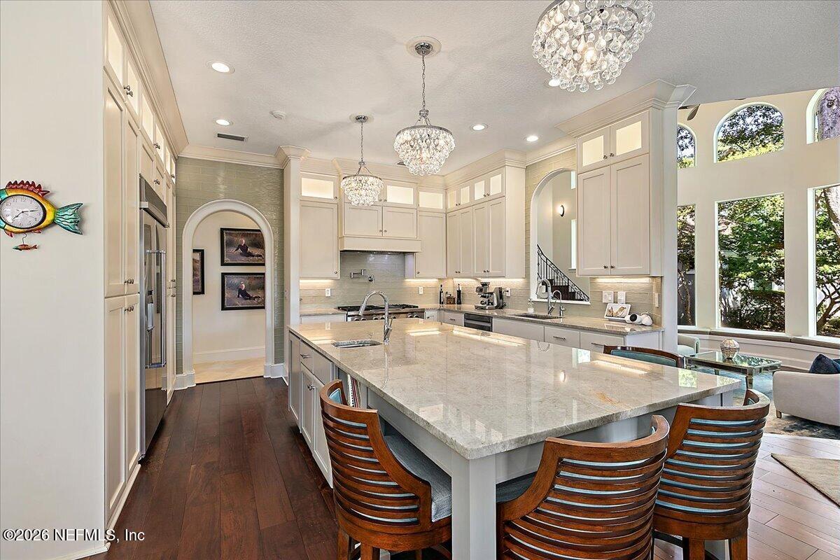 821 QUEENS HARBOR Boulevard