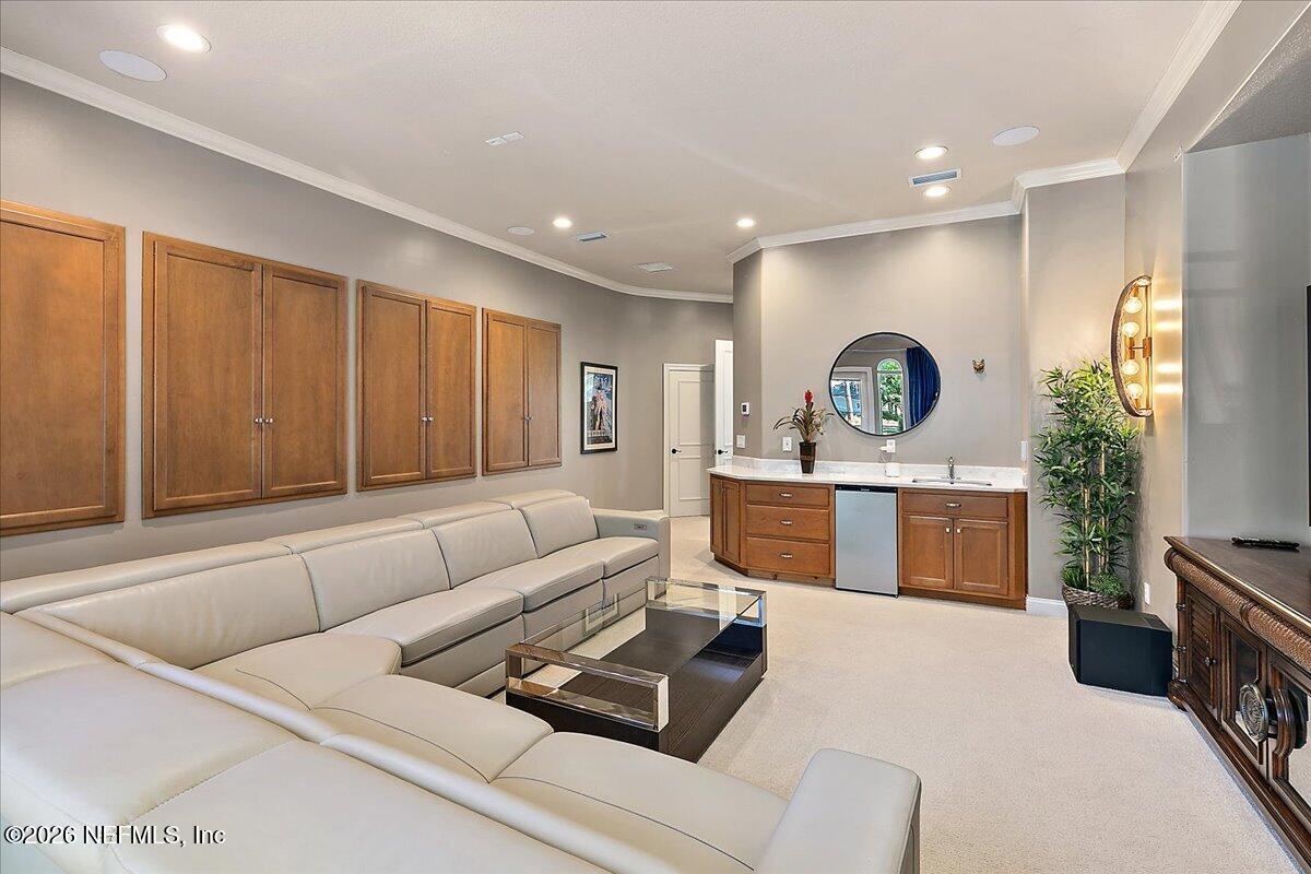 821 QUEENS HARBOR Boulevard