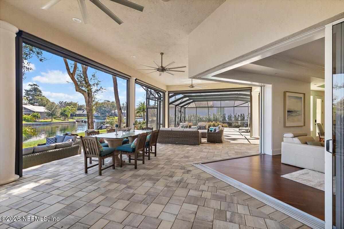 821 QUEENS HARBOR Boulevard