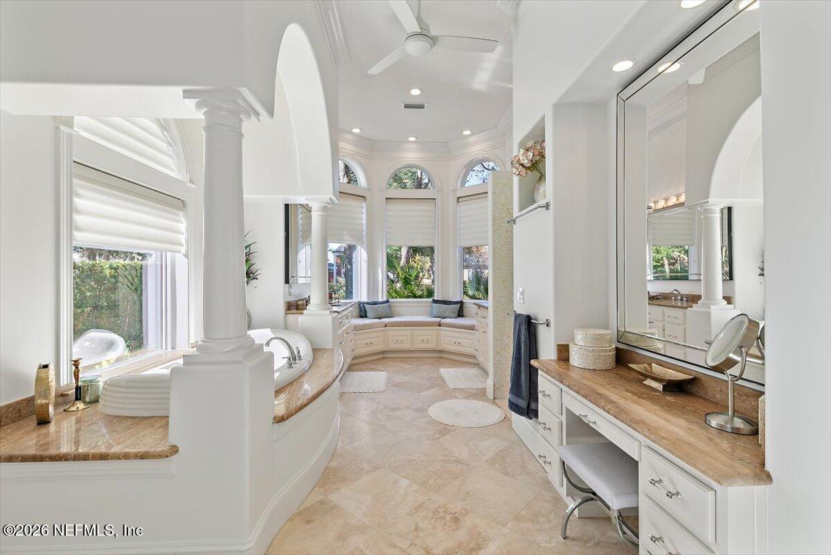 821 QUEENS HARBOR Boulevard