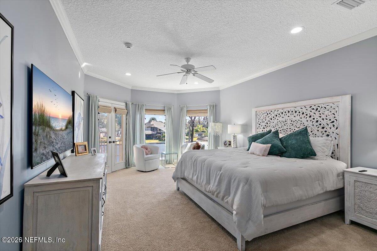 821 QUEENS HARBOR Boulevard