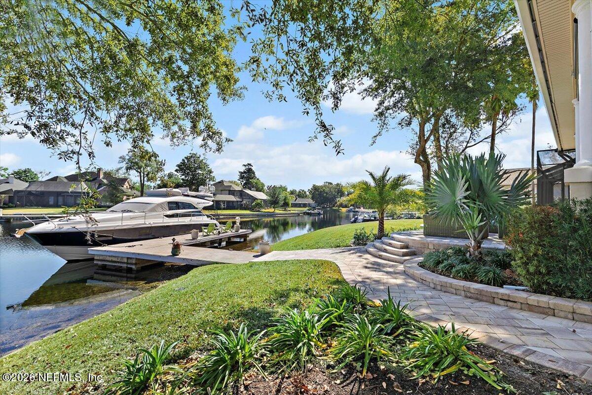 821 QUEENS HARBOR Boulevard