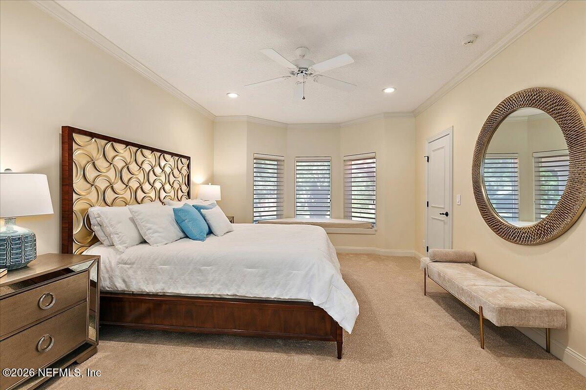 821 QUEENS HARBOR Boulevard