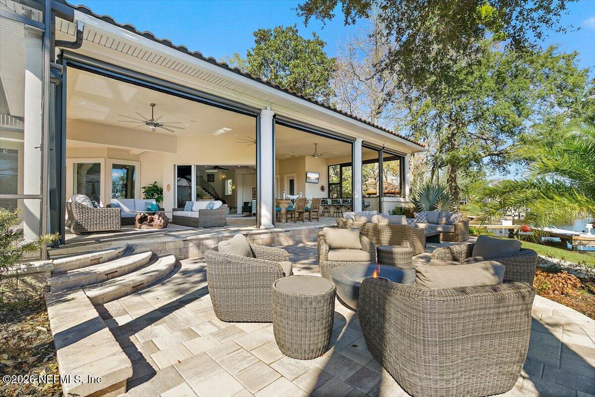 821 QUEENS HARBOR Boulevard