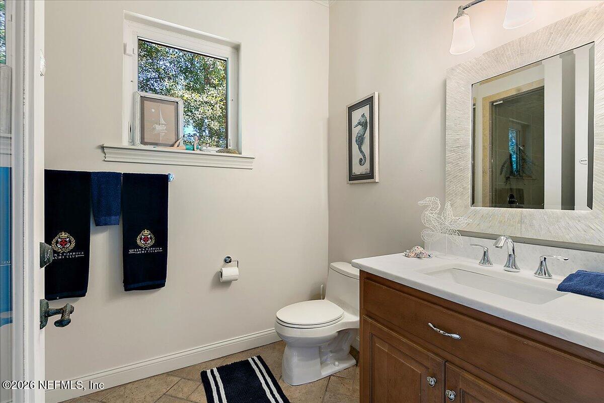 821 QUEENS HARBOR Boulevard