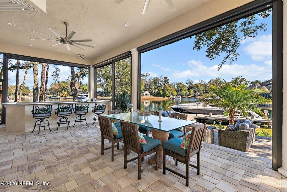 821 QUEENS HARBOR Boulevard