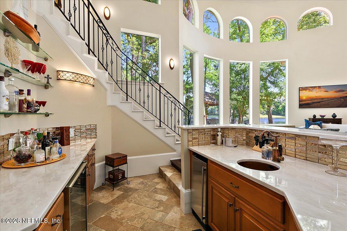 821 QUEENS HARBOR Boulevard