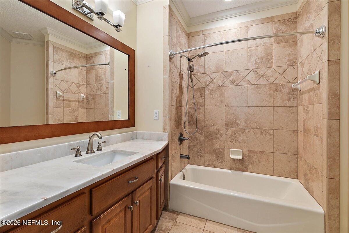 821 QUEENS HARBOR Boulevard