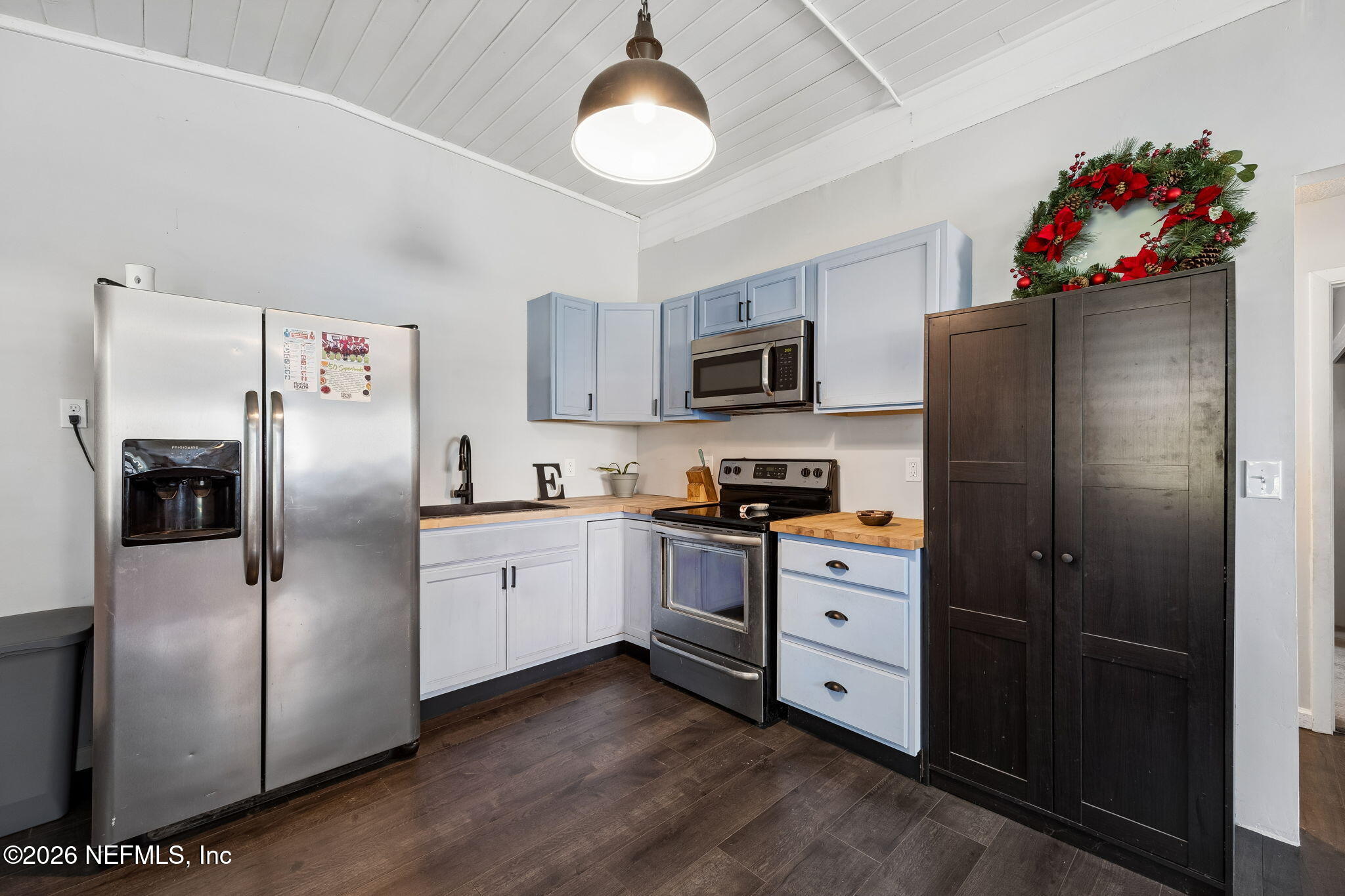 10050 HARVEST Lane, Glen St. Mary