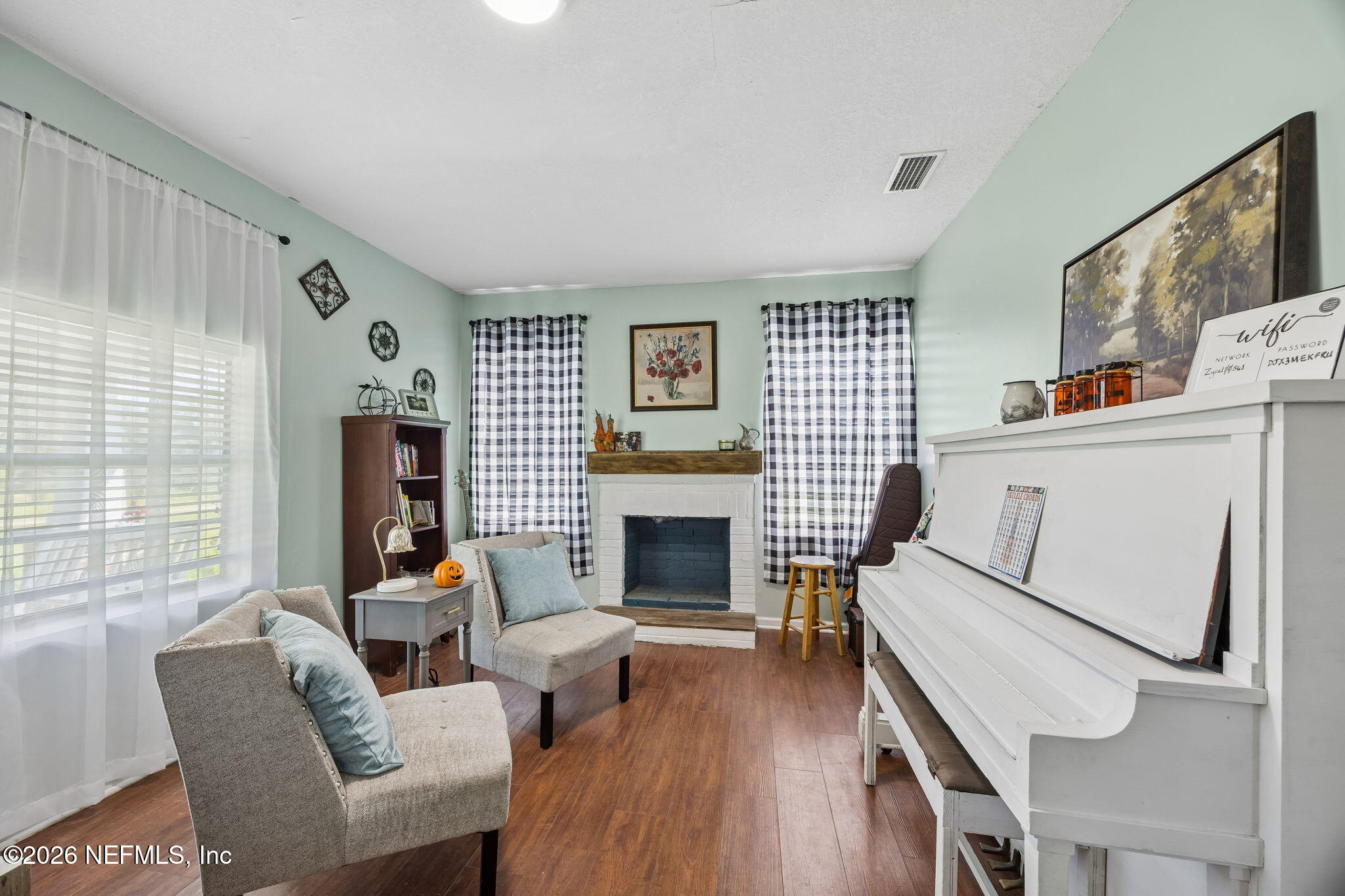 10050 HARVEST Lane, Glen St. Mary