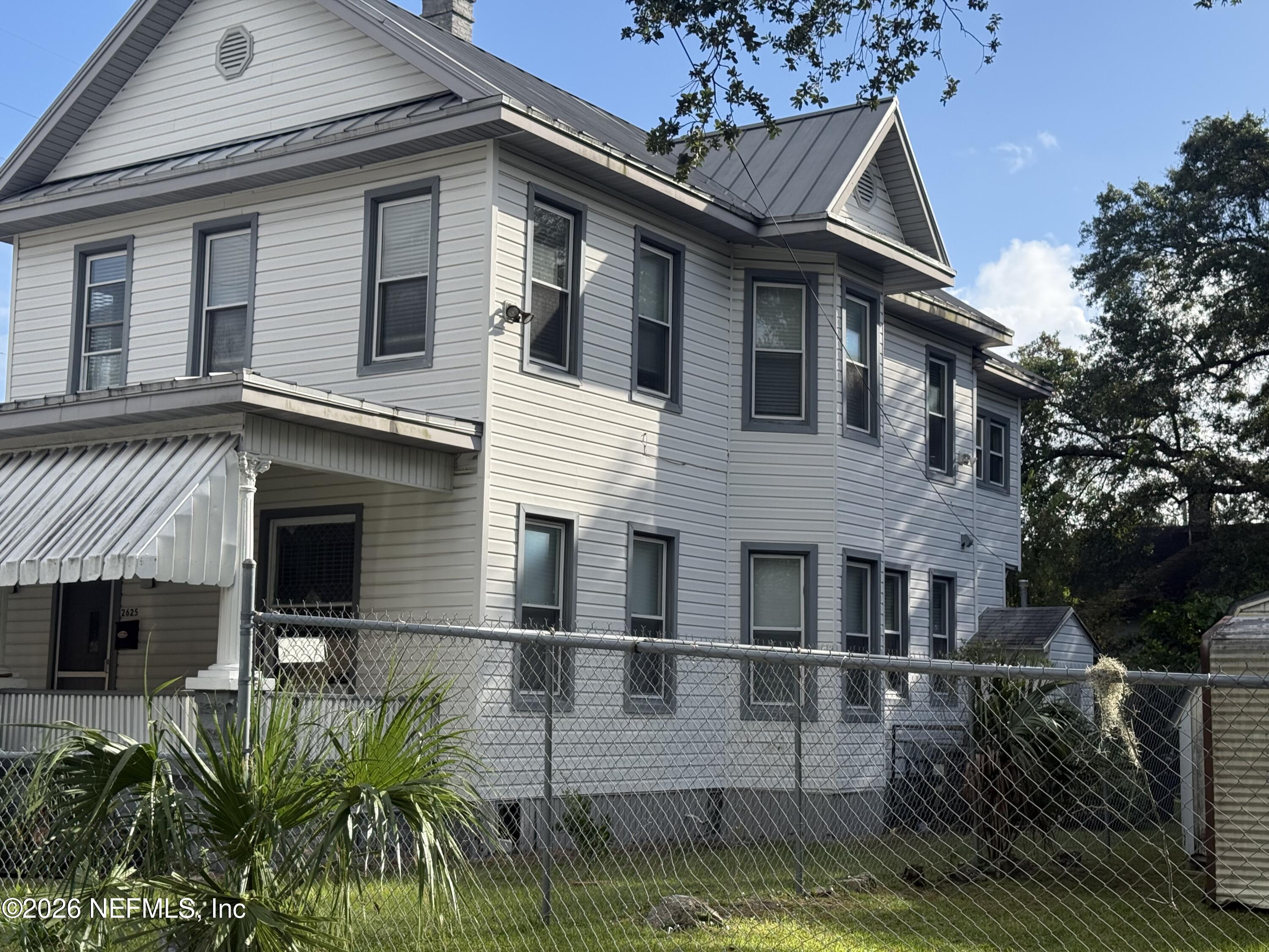 2625 MARKET Street