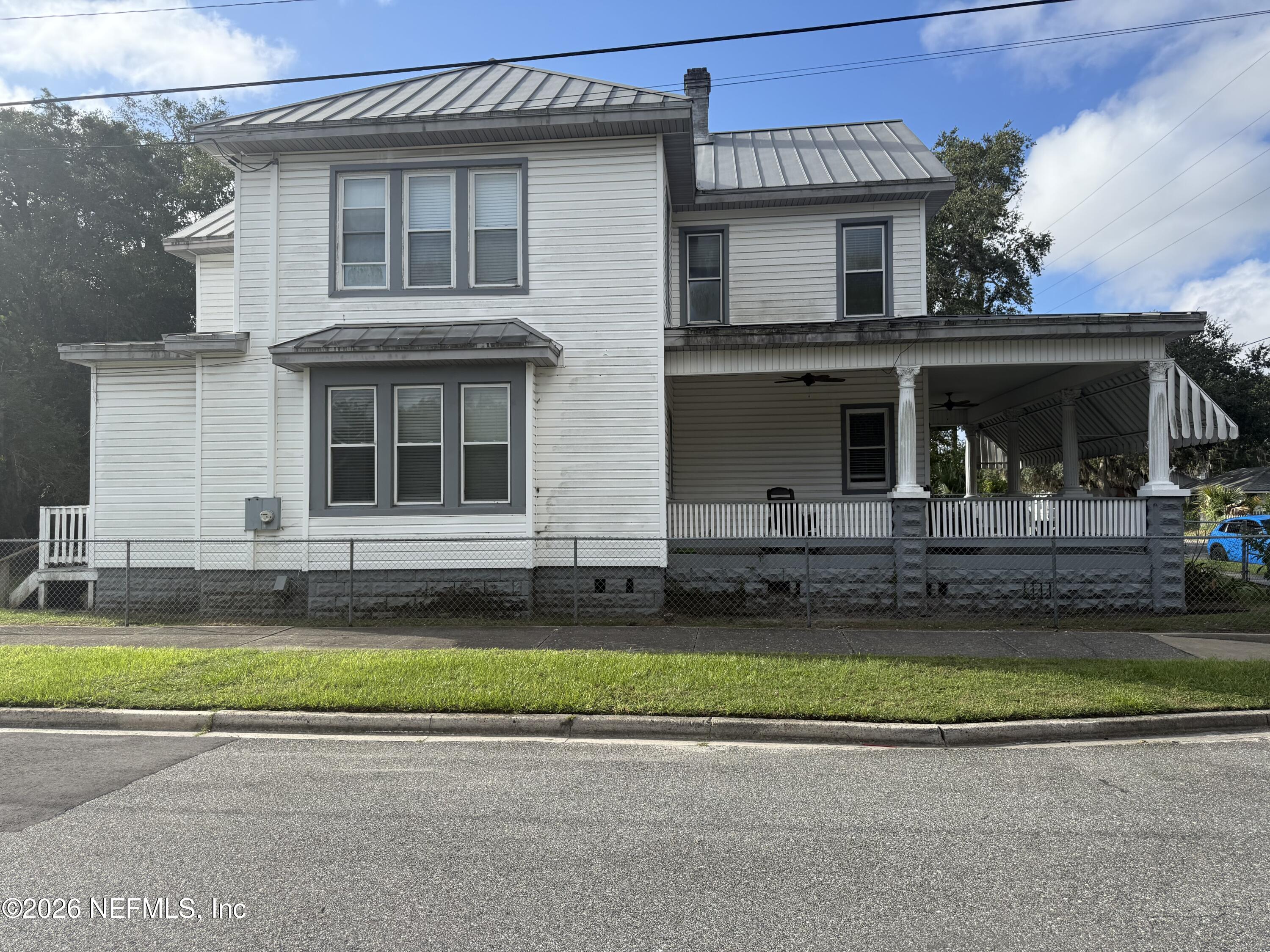 2625 MARKET Street