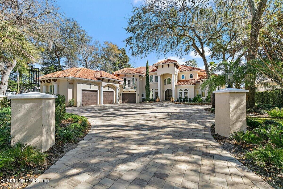 821 Queens Harbor Boulevard Jacksonville FL