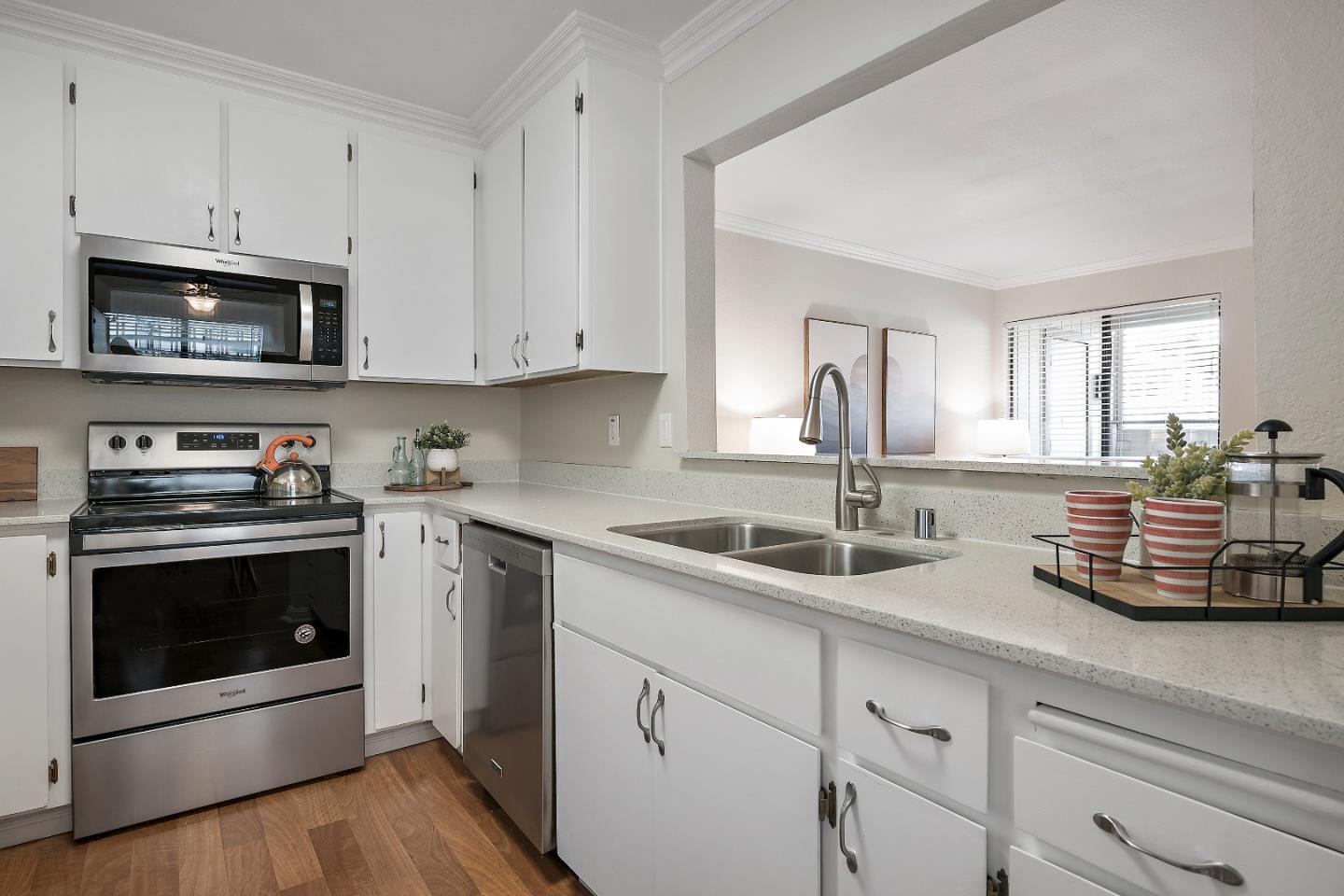1467 Alma Loop