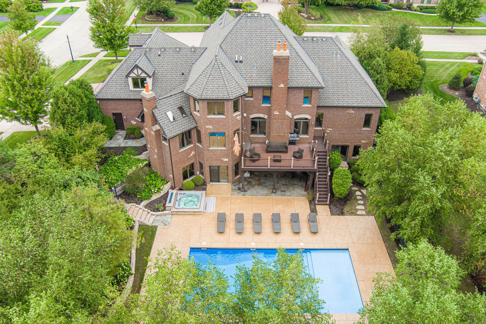 5N055 Prairie Lakes Boulevard