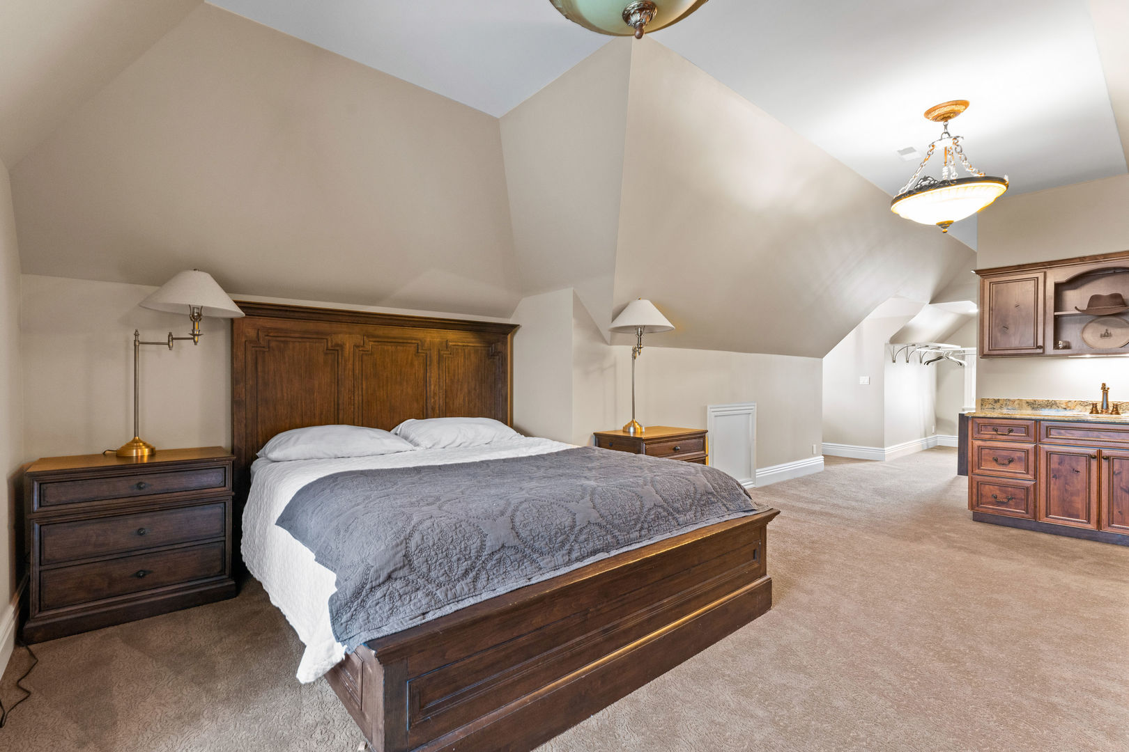 5N055 Prairie Lakes Boulevard