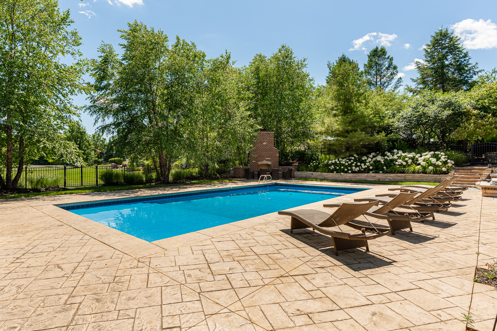 5N055 Prairie Lakes Boulevard