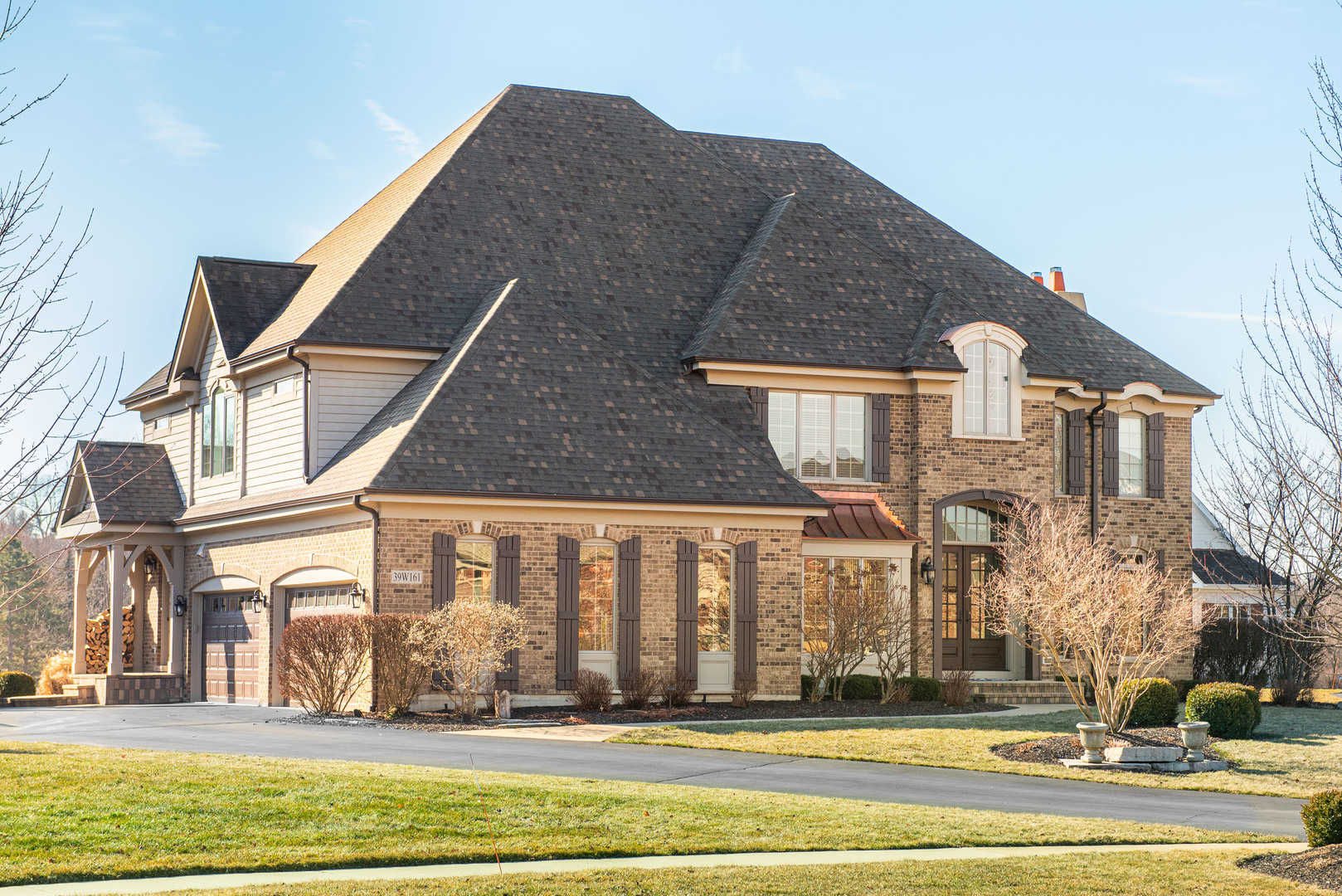 39W161 Longmeadow Lane