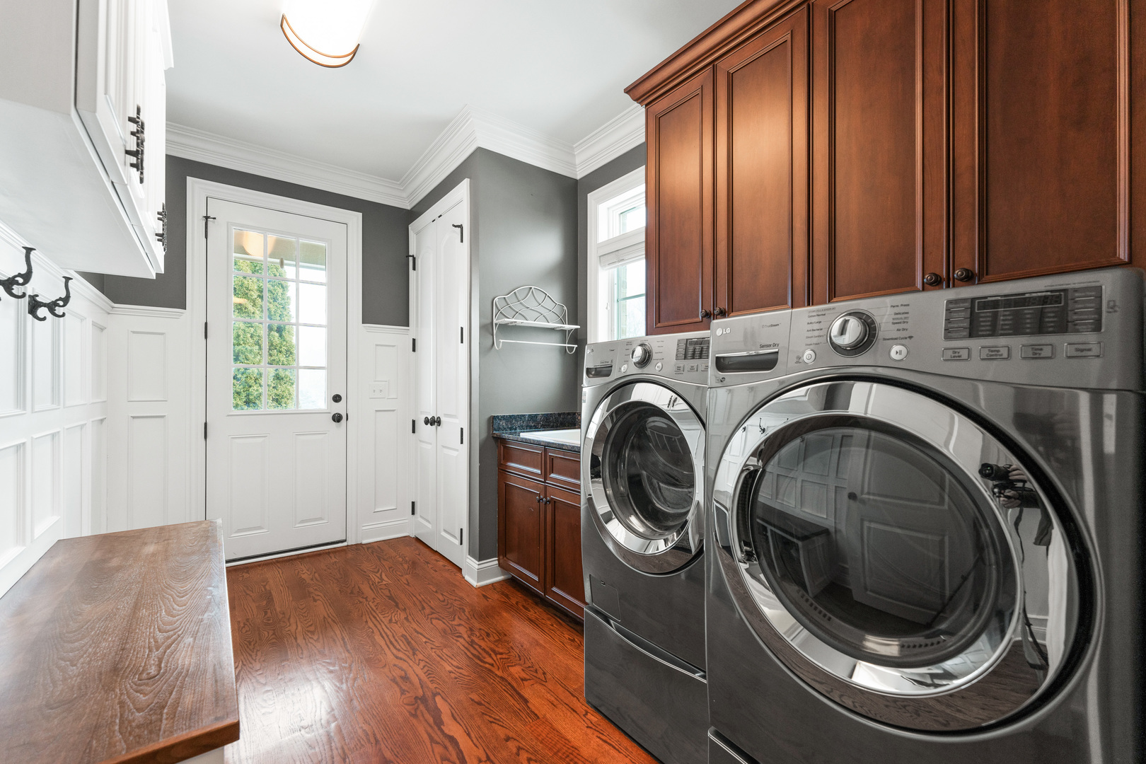 39W161 Longmeadow Lane