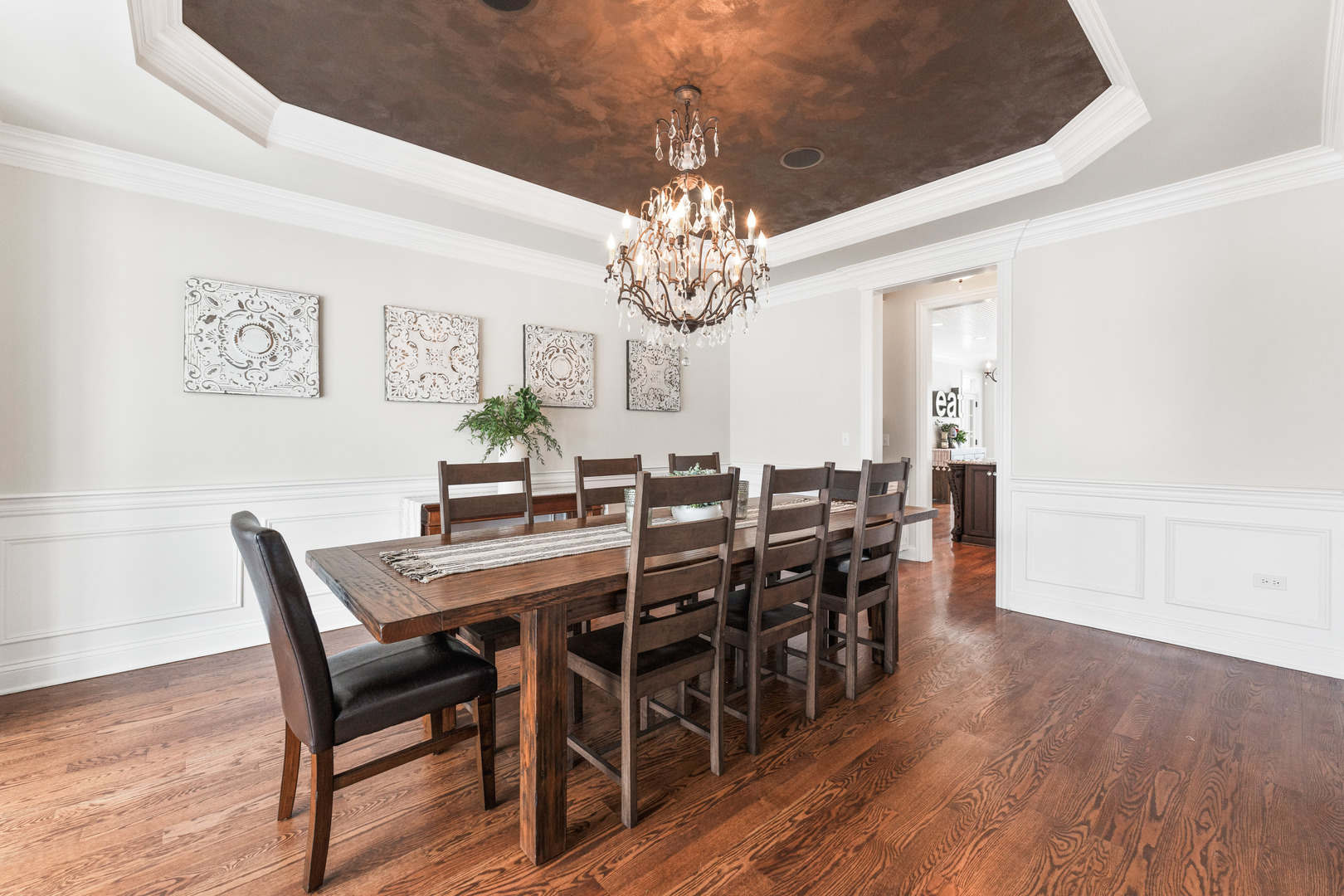 39W161 Longmeadow Lane