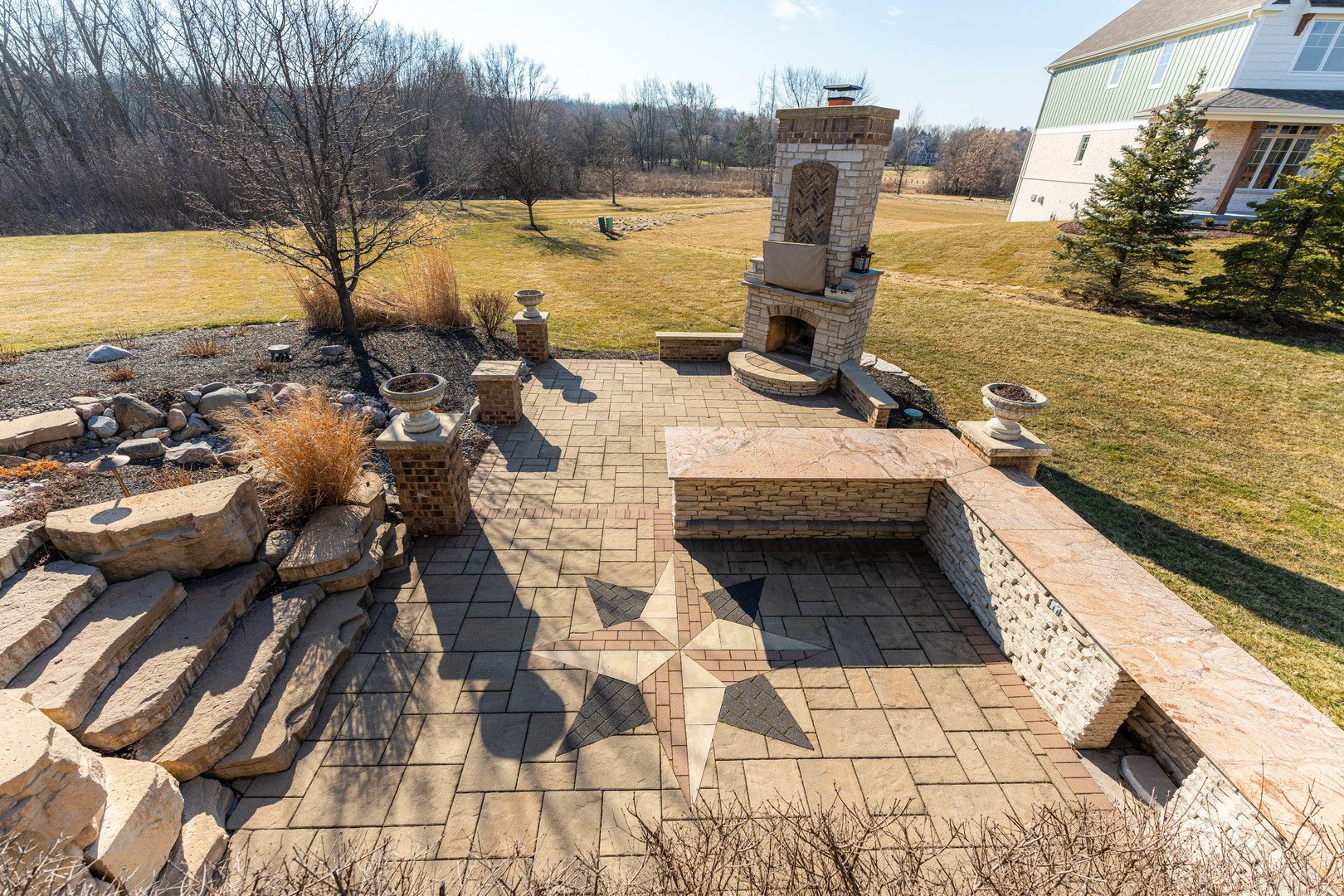 39W161 Longmeadow Lane