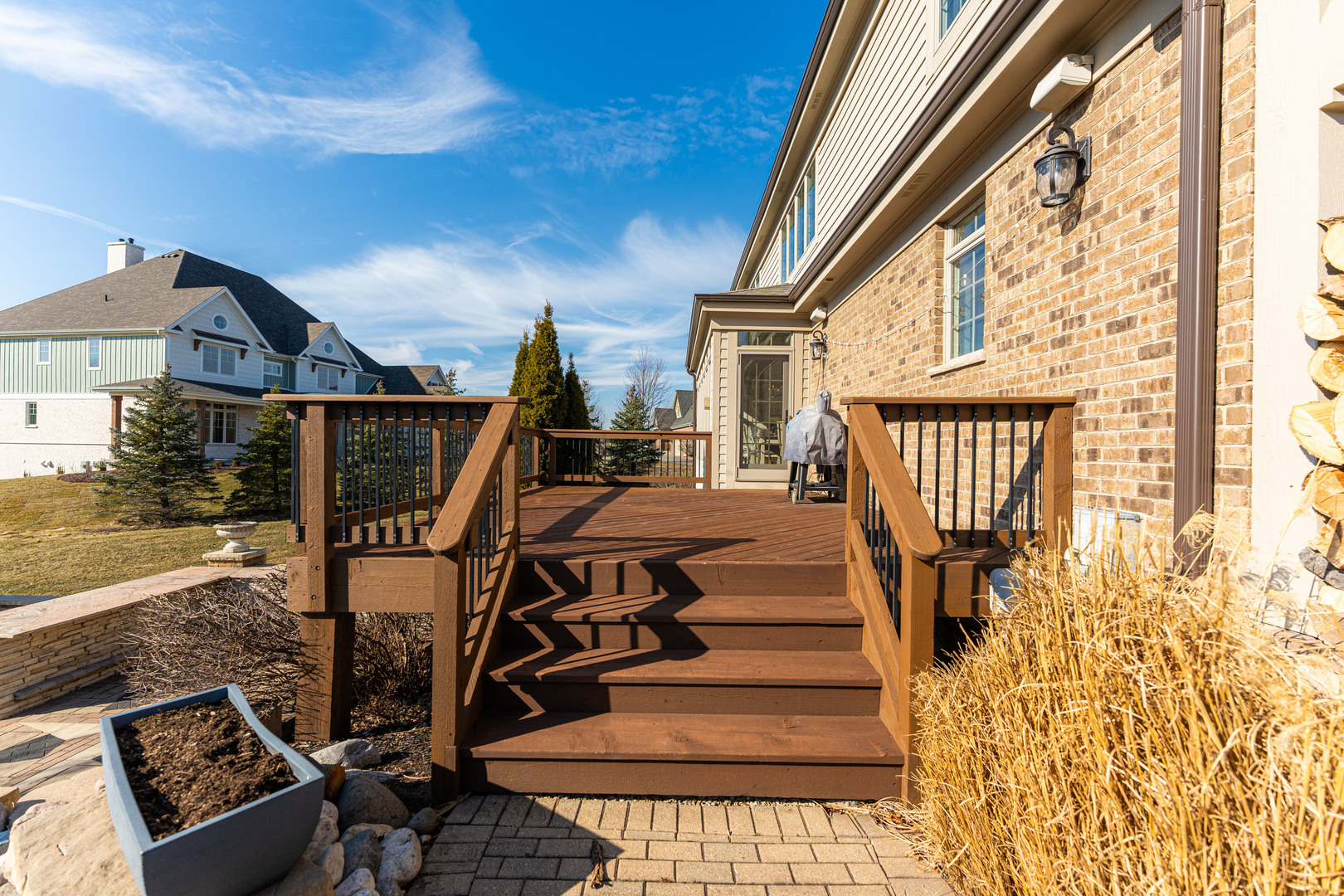 39W161 Longmeadow Lane