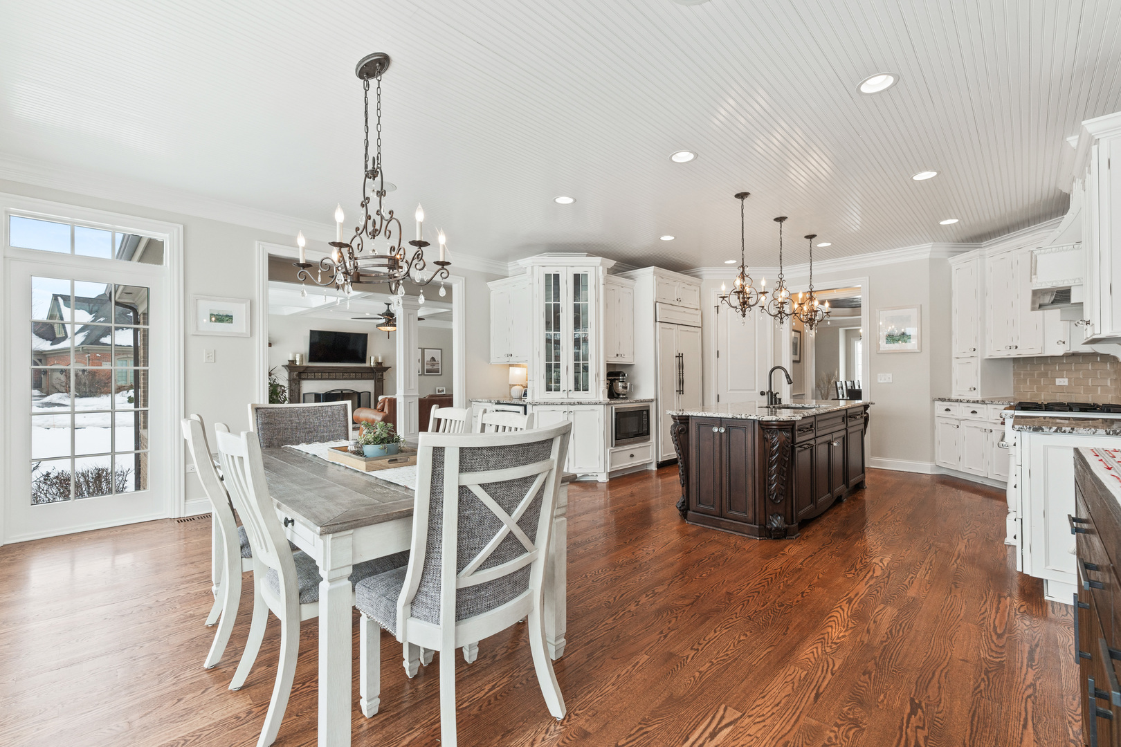 39W161 Longmeadow Lane