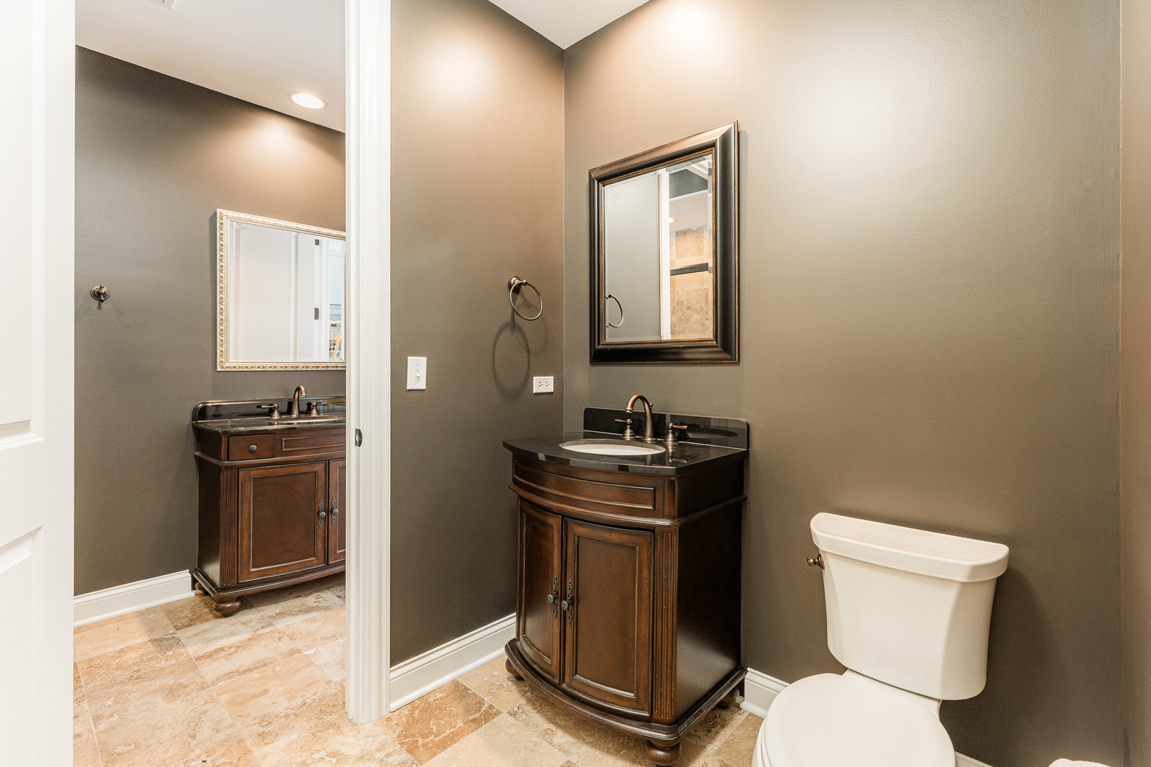 39W161 Longmeadow Lane