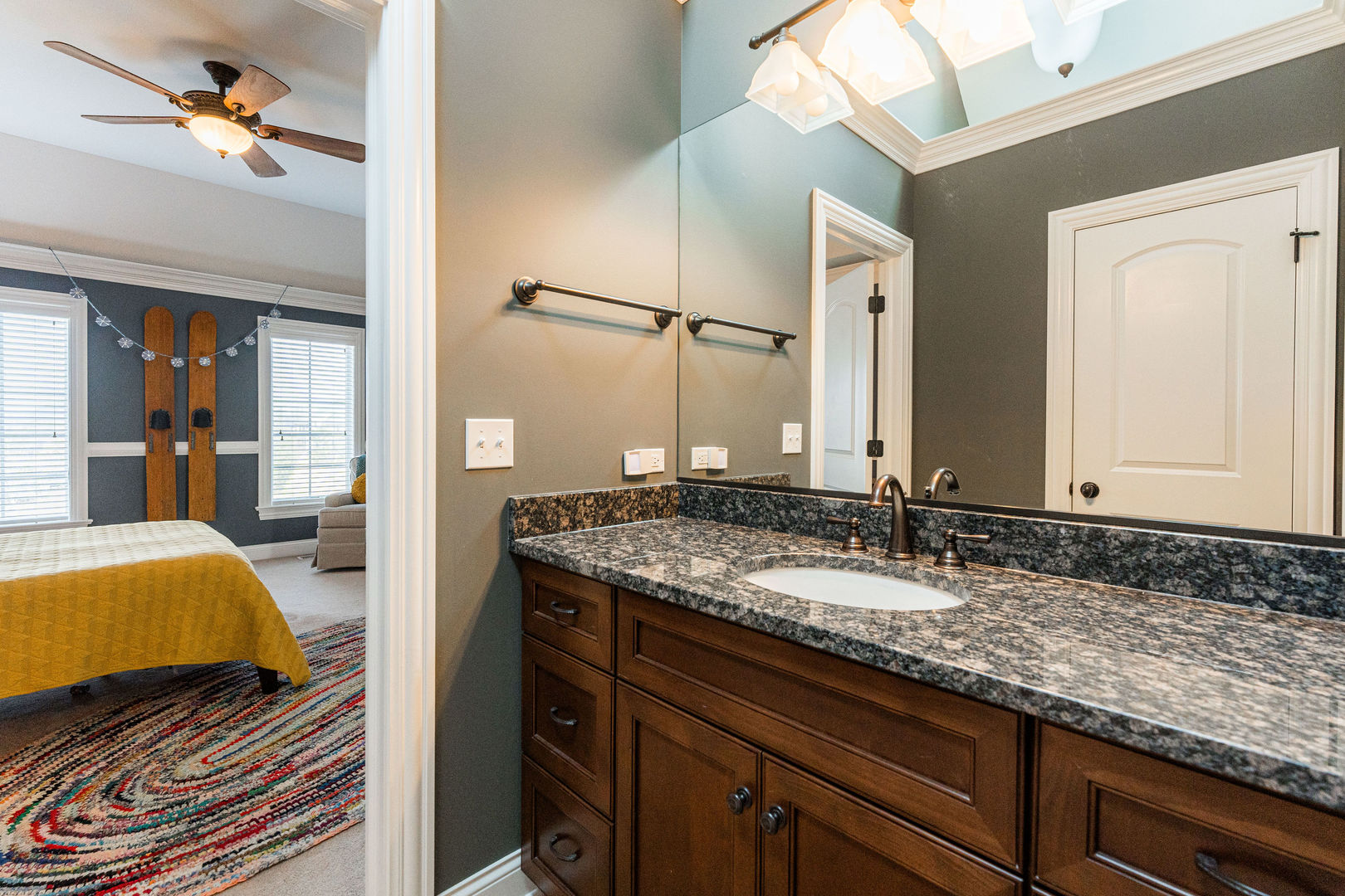 39W161 Longmeadow Lane