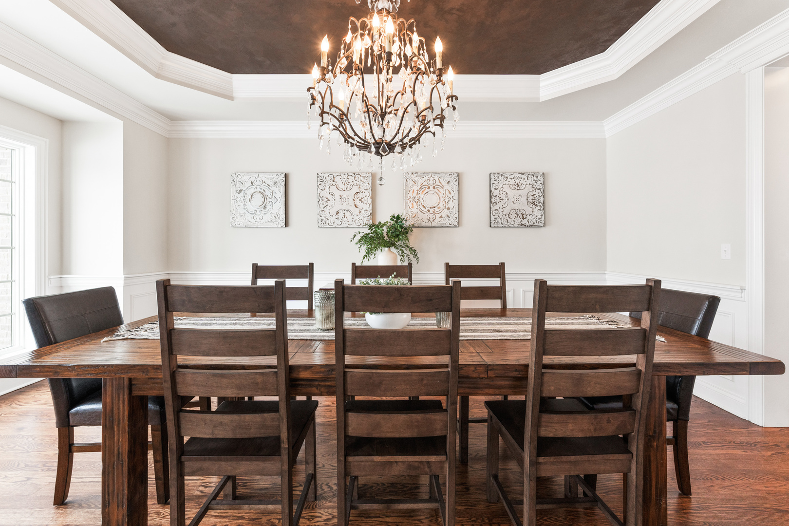 39W161 Longmeadow Lane