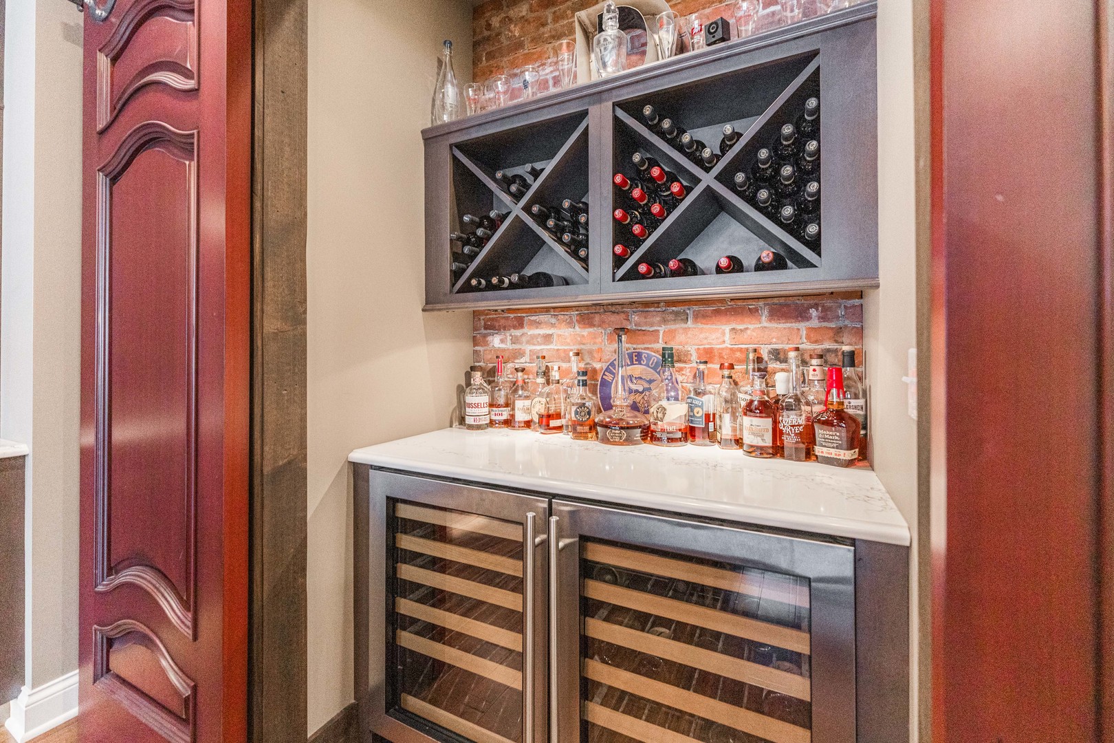 39W161 Longmeadow Lane