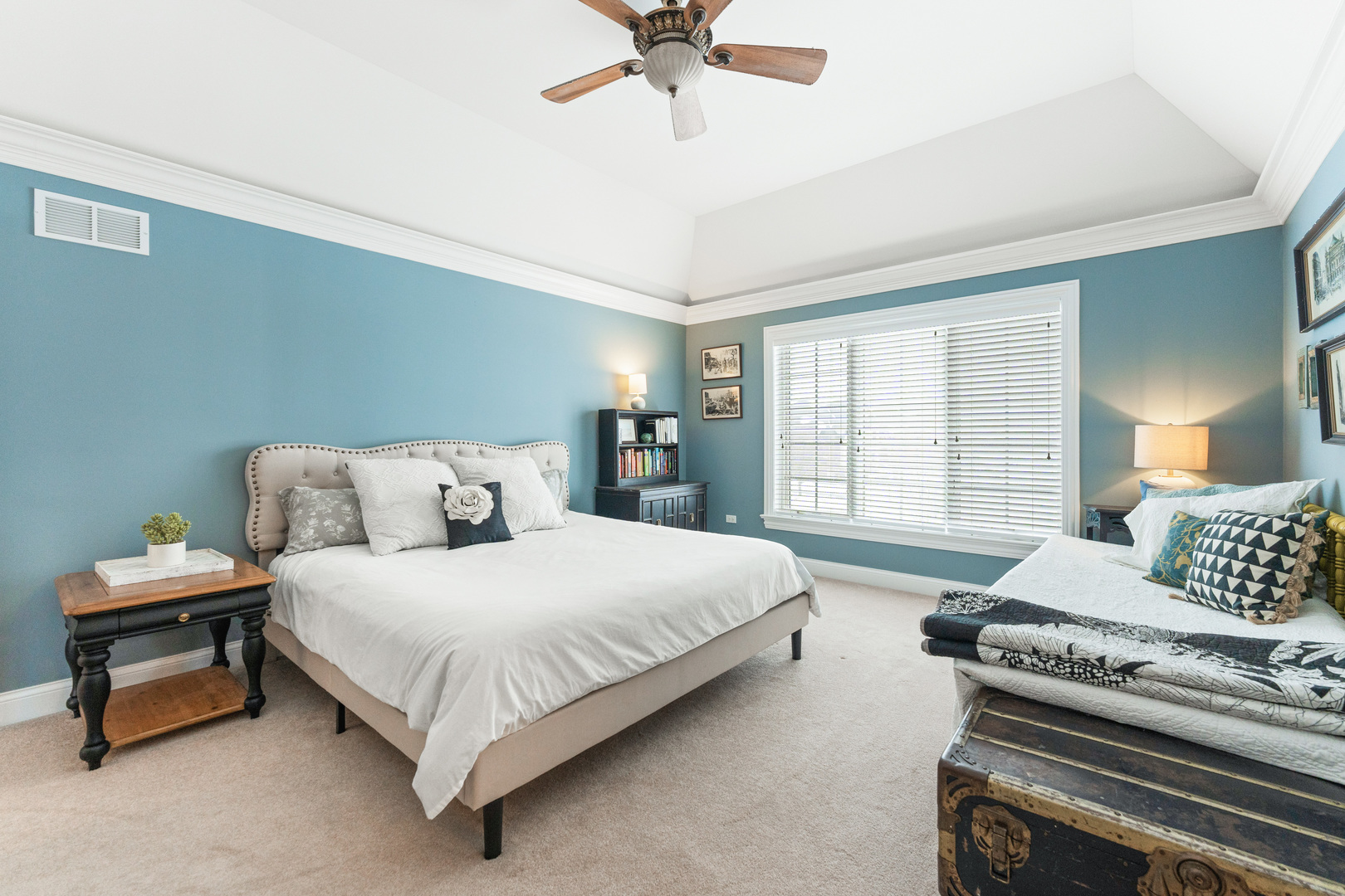 39W161 Longmeadow Lane