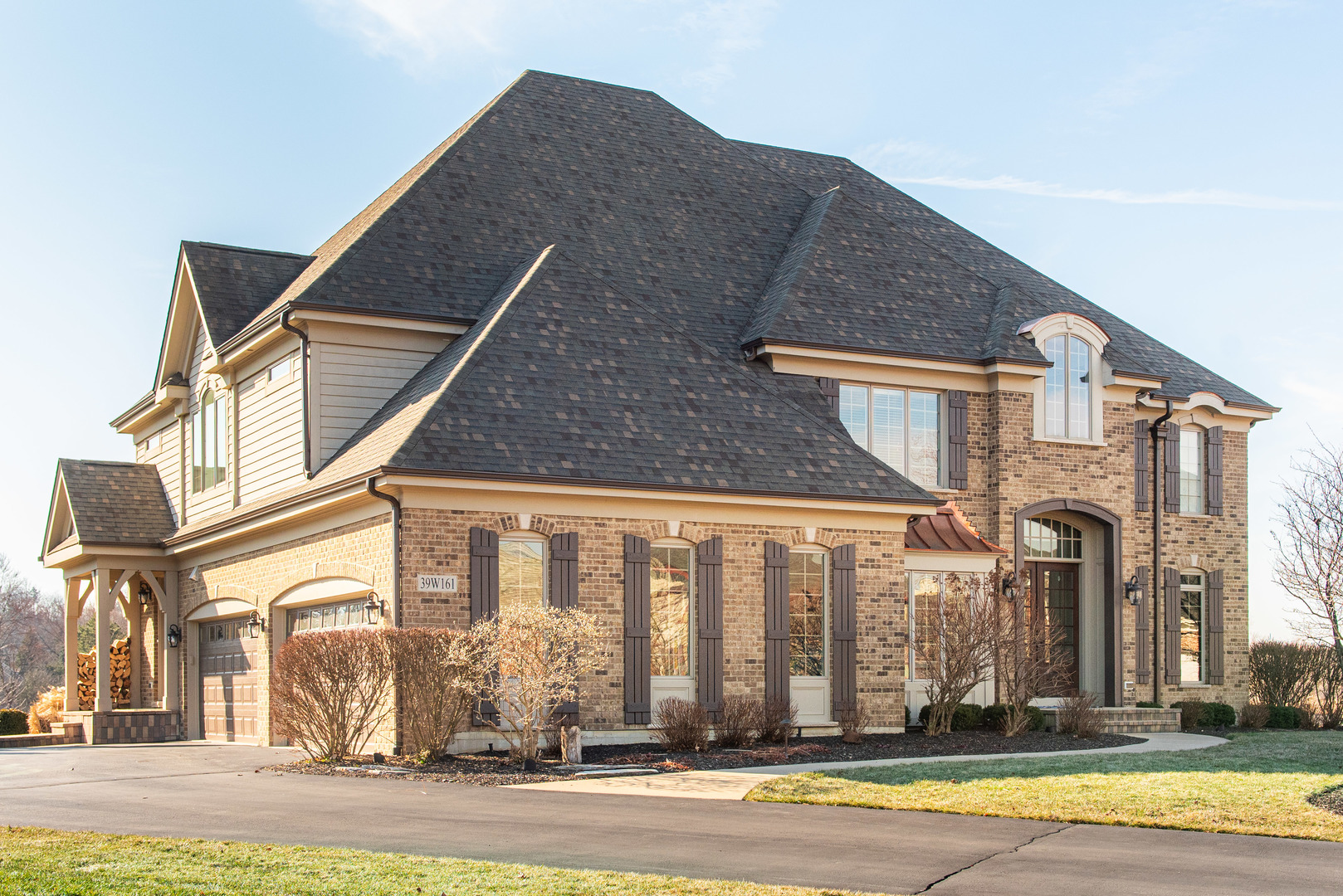 39W161 Longmeadow Lane