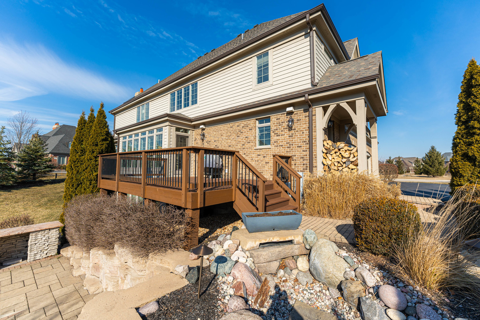 39W161 Longmeadow Lane