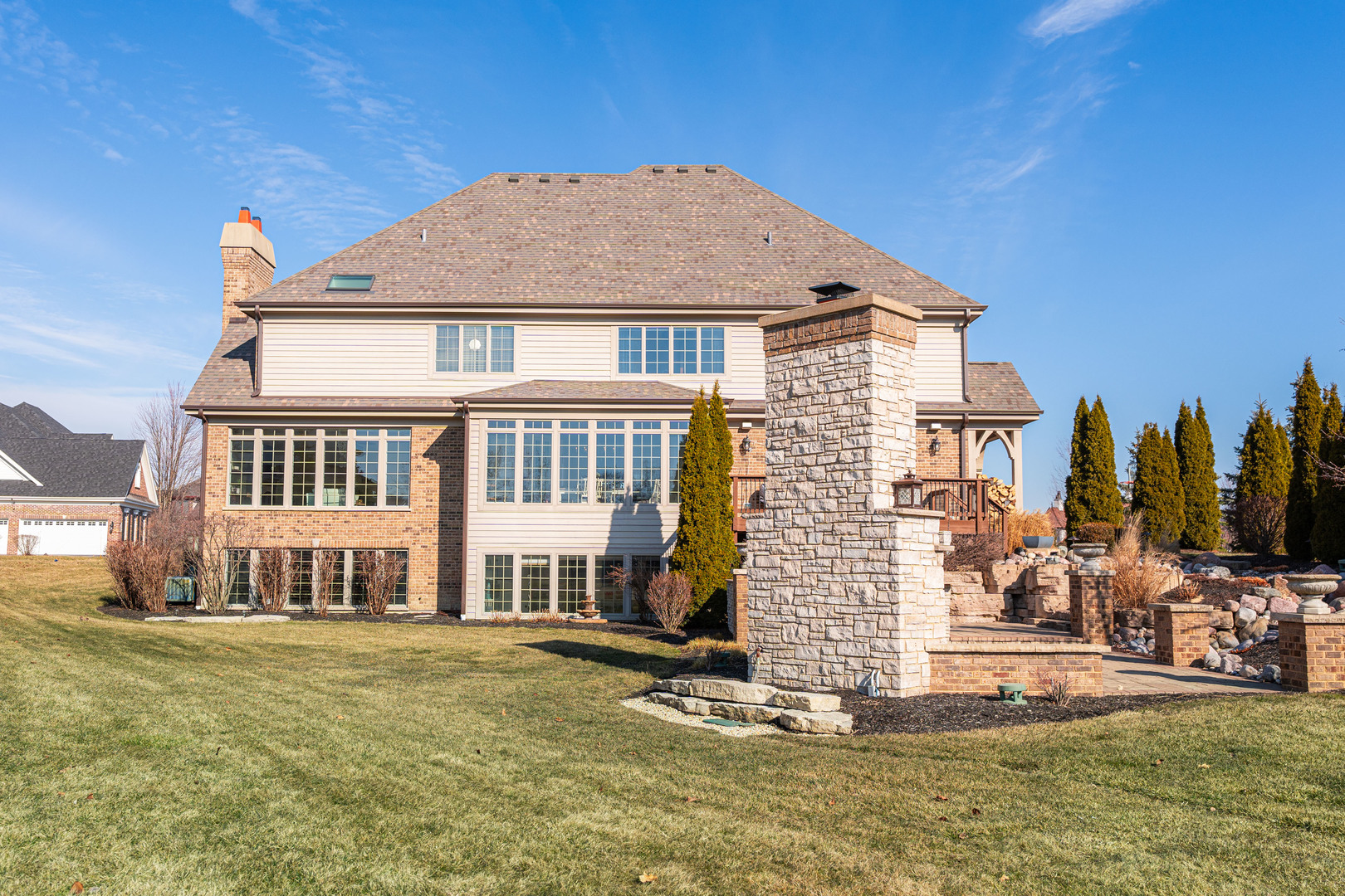 39W161 Longmeadow Lane