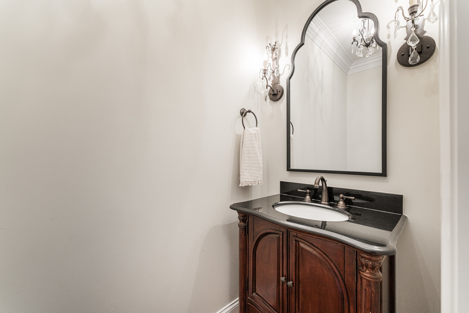 39W161 Longmeadow Lane