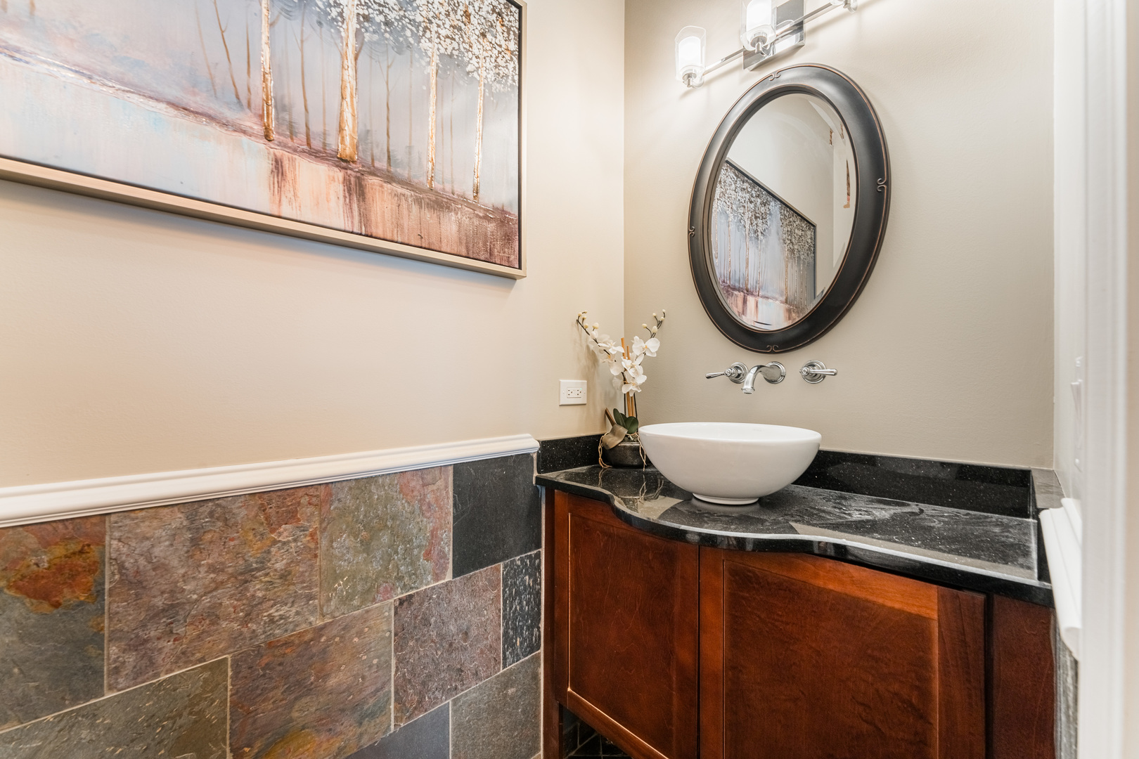 39W220 Longmeadow Lane