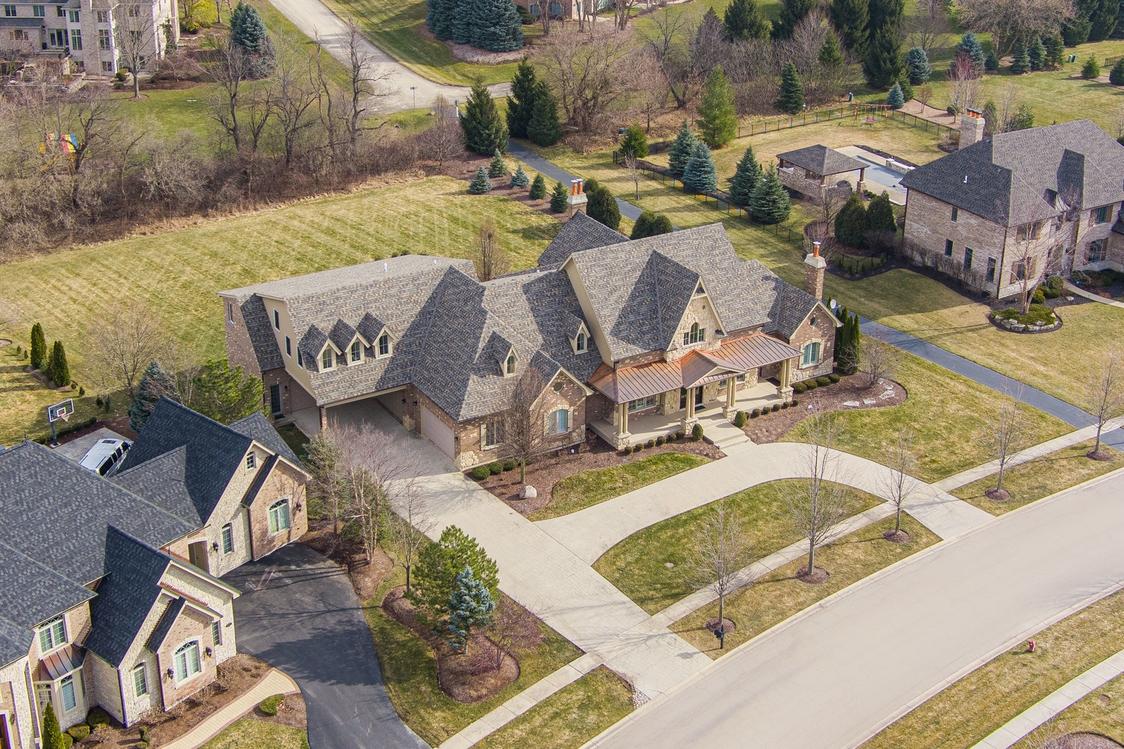 39W220 Longmeadow Lane