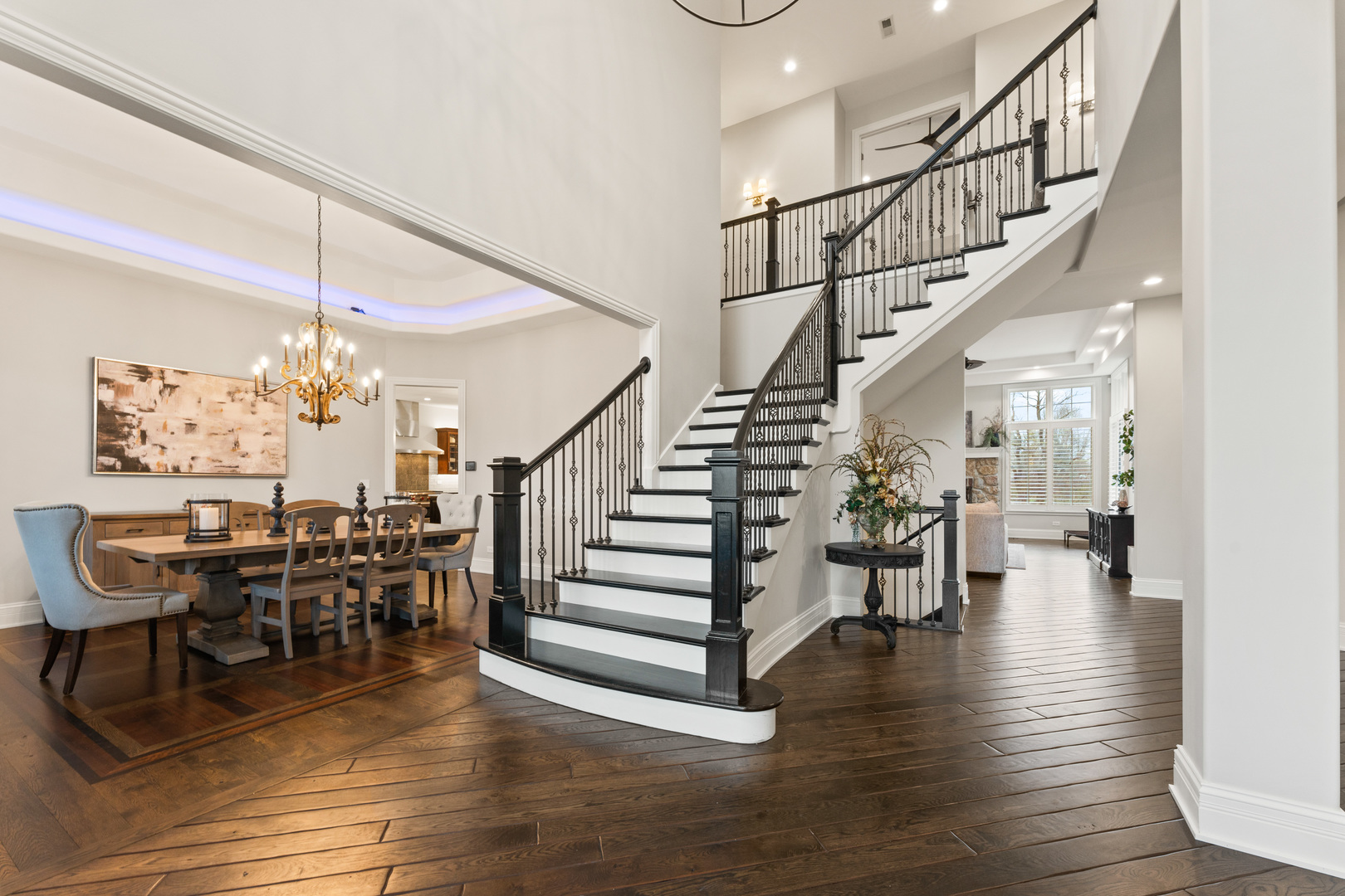 39W220 Longmeadow Lane