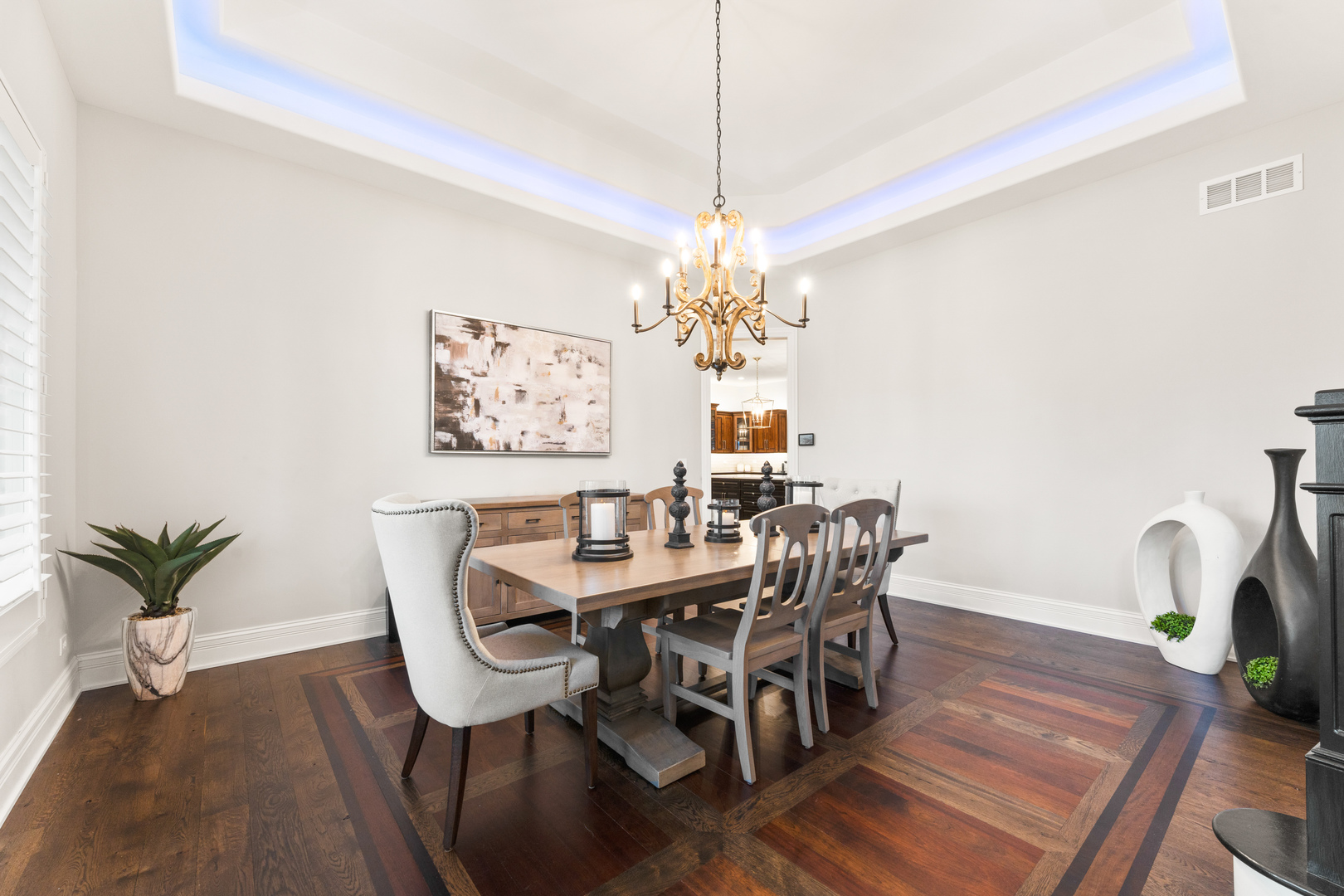 39W220 Longmeadow Lane