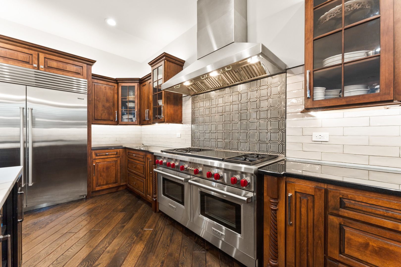 39W220 Longmeadow Lane