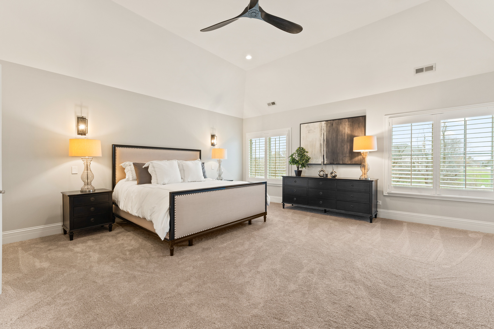 39W220 Longmeadow Lane