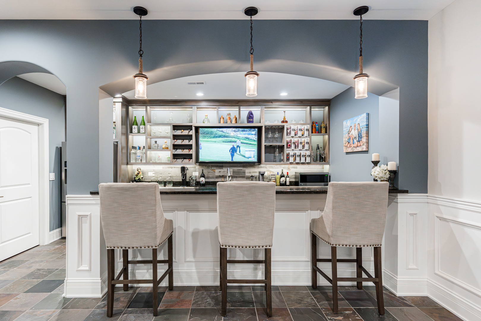 39W220 Longmeadow Lane