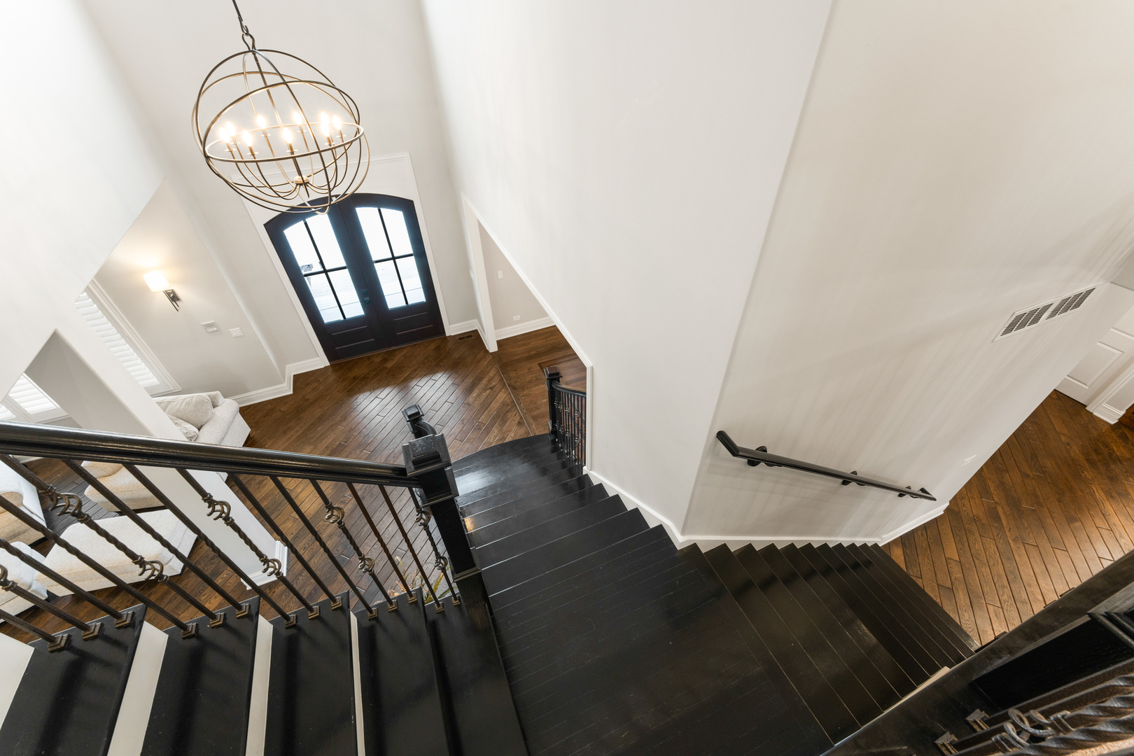 39W220 Longmeadow Lane