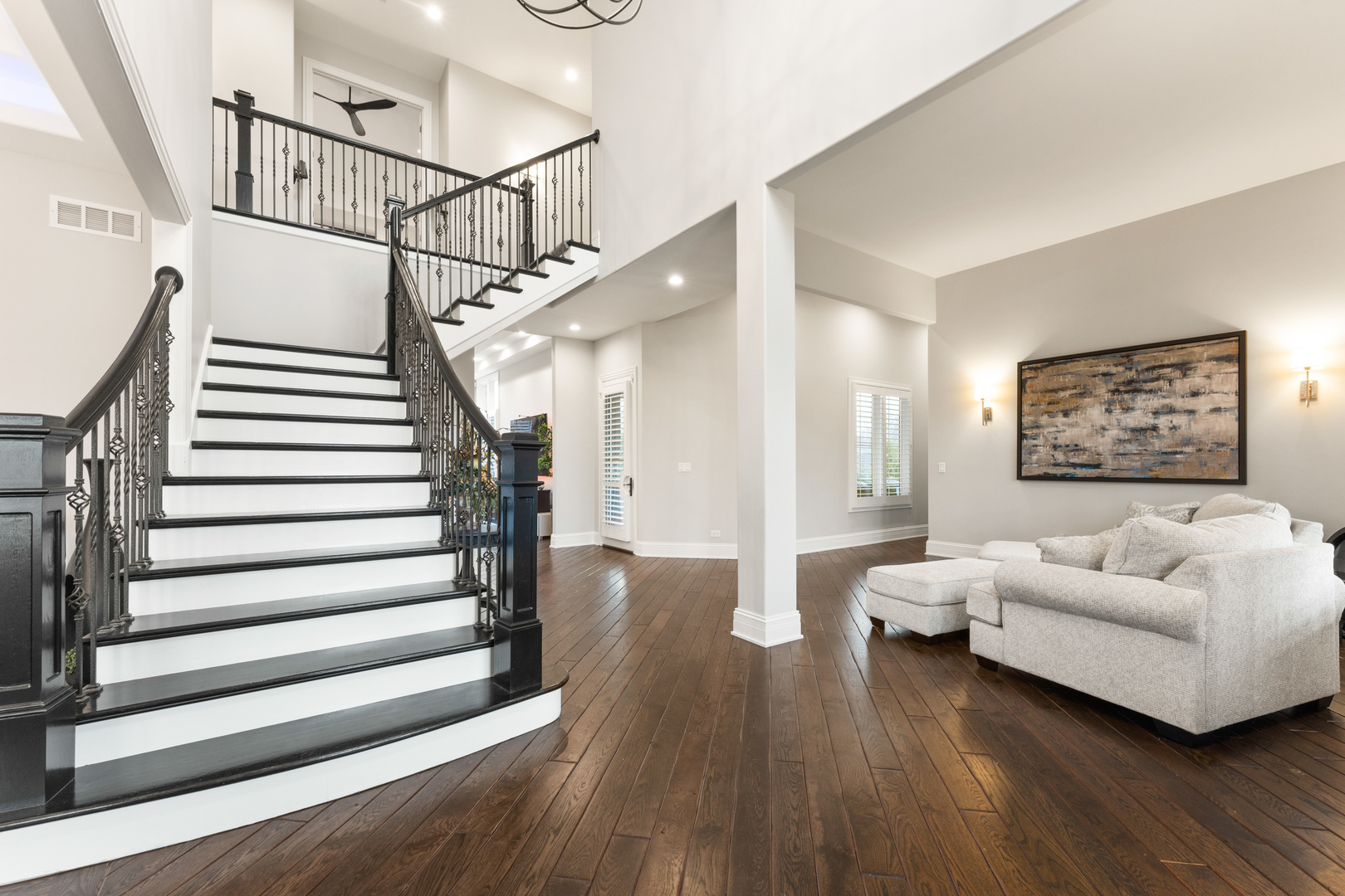 39W220 Longmeadow Lane